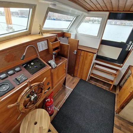 Sailing * Amszterdam